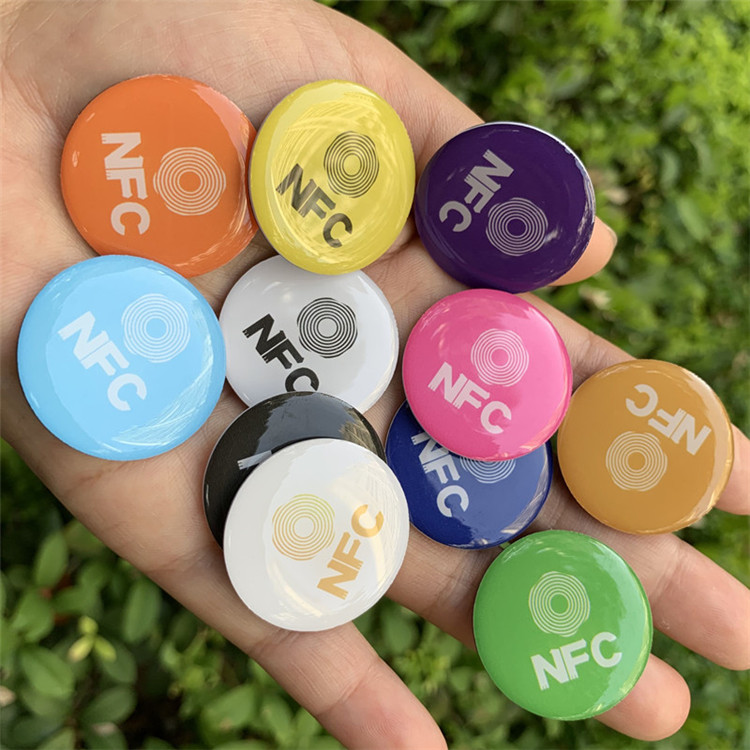 Programmable Phone NFC Tags for Share social medias contact profiles